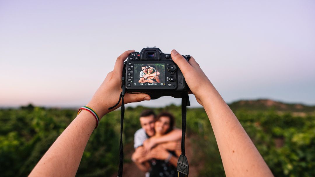 A Comprehensive Guide to a Perfect Couple Photoshoot