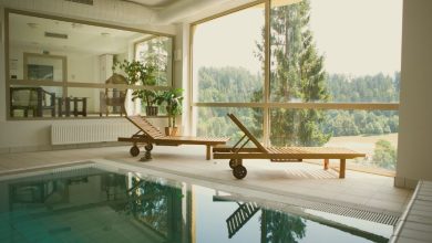 Top Tips for Selecting Commercial Poolside Furniture for Your Business